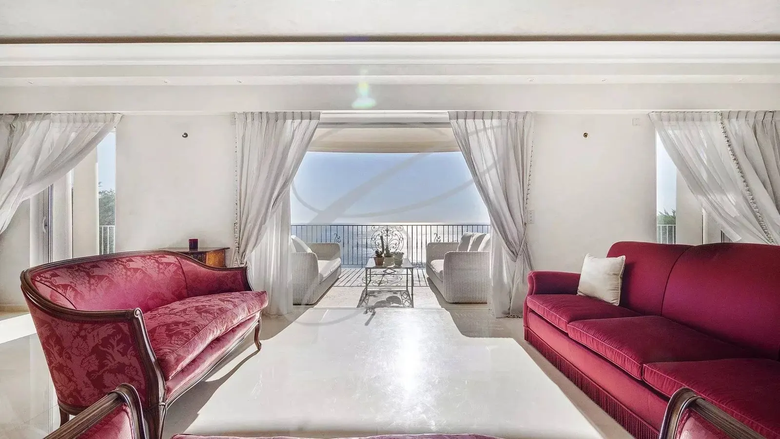 Roquebrune-Cap-Martin — Luxurious Villa — photo 6