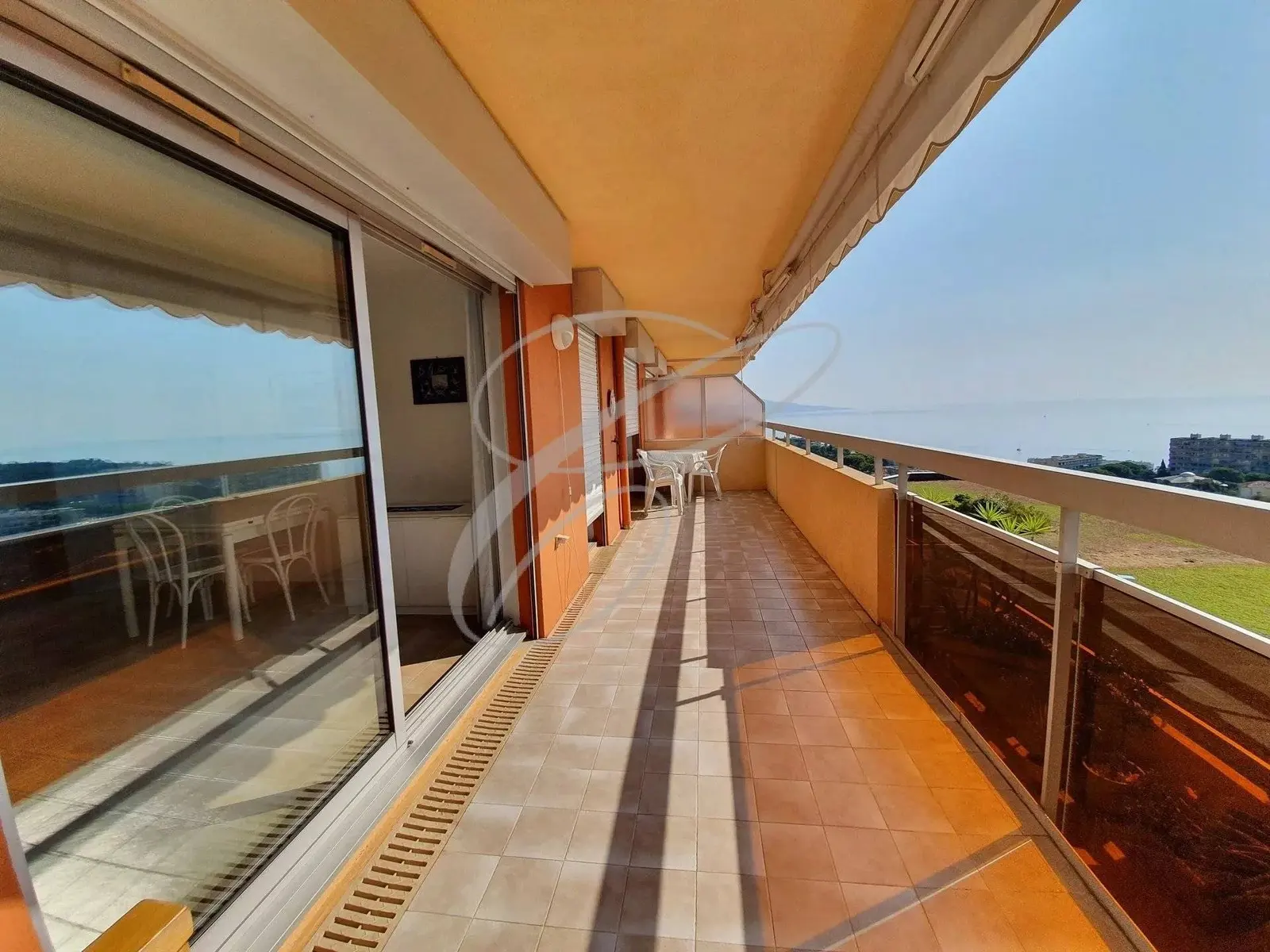 Property Rental : Apartment in Roquebrune-Cap-Martin — Cap Martin Properties. — photo 2