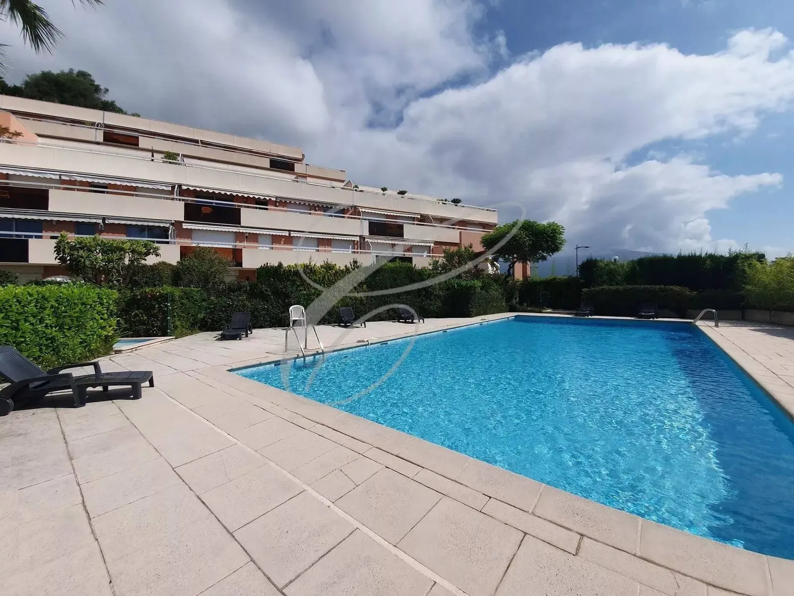 Property Rental : Apartment in Roquebrune-Cap-Martin — Cap Martin Properties. — photo 3