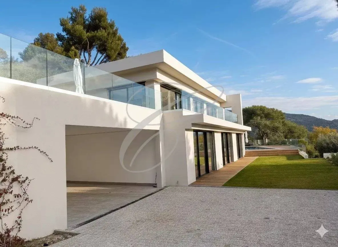 Roquebrune-Cap-Martin — Villa — photo 15