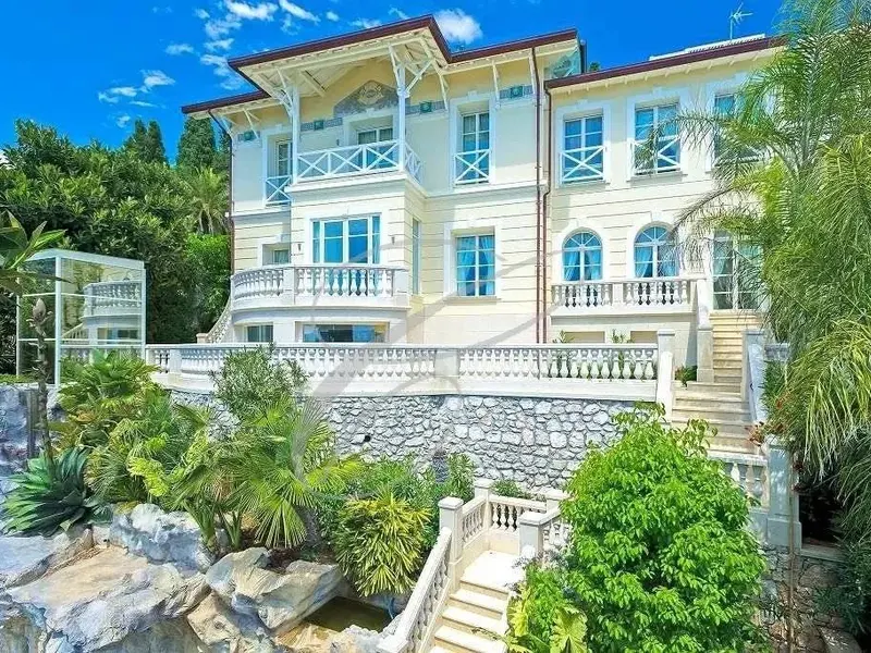 Exclusive Cap Martin — Property