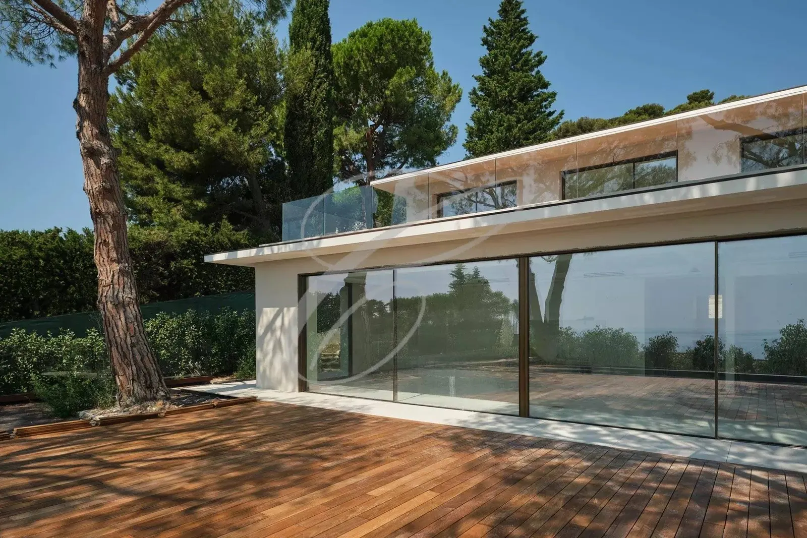 Roquebrune-Cap-Martin — New Luxury Villa — photo 2