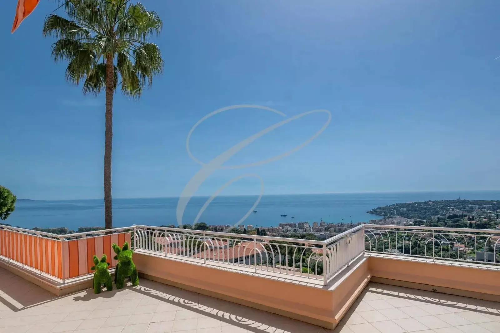 Roquebrune-Cap-Martin 3 Rooms — photo 3