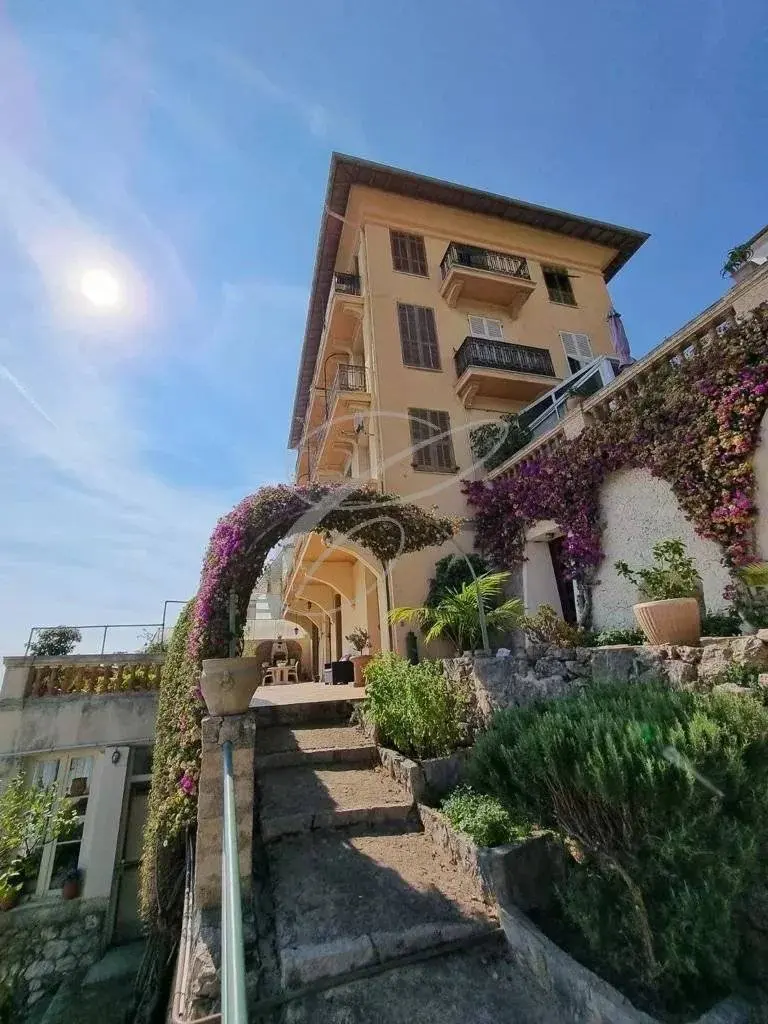 Roquebrune-Cap-Martin — Belle Epoque Building — photo 6