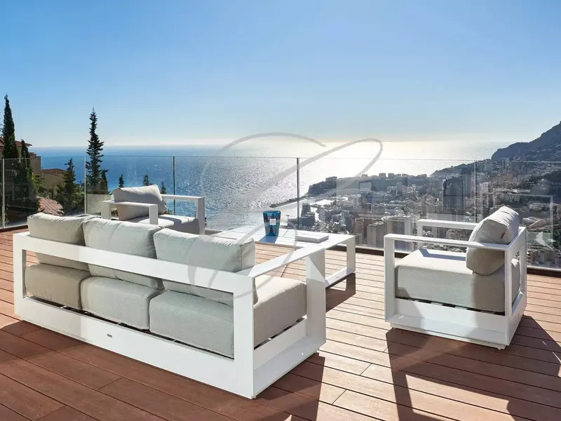 Roquebrune-Cap-Martin — Villa