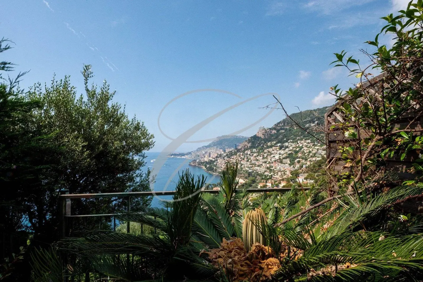 Cap Martin — New Villa Apartment — photo 5