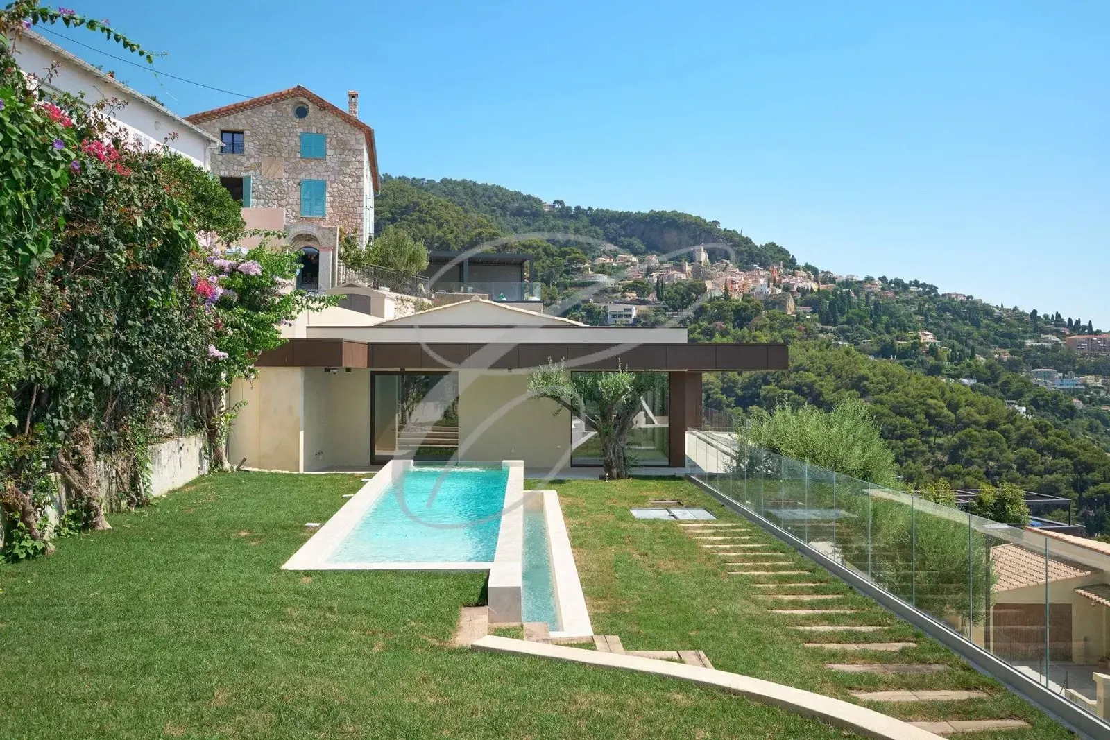 Roquebrune-Cap-Martin — Villa — photo 16