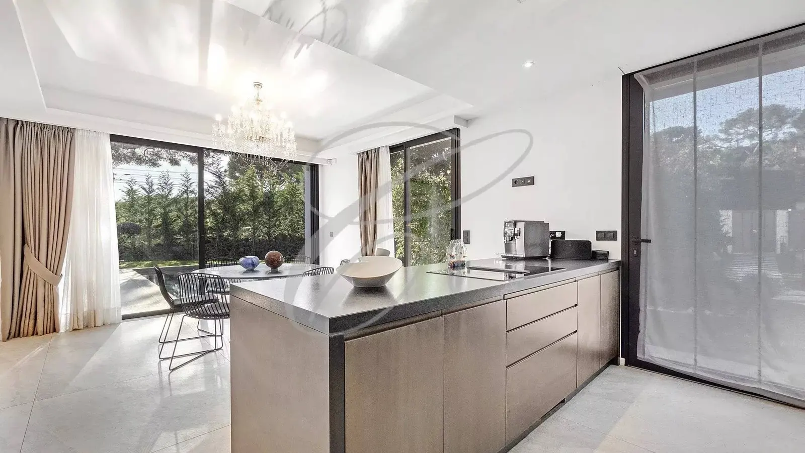 Cap Martin — Luxurious New Villa — photo 8
