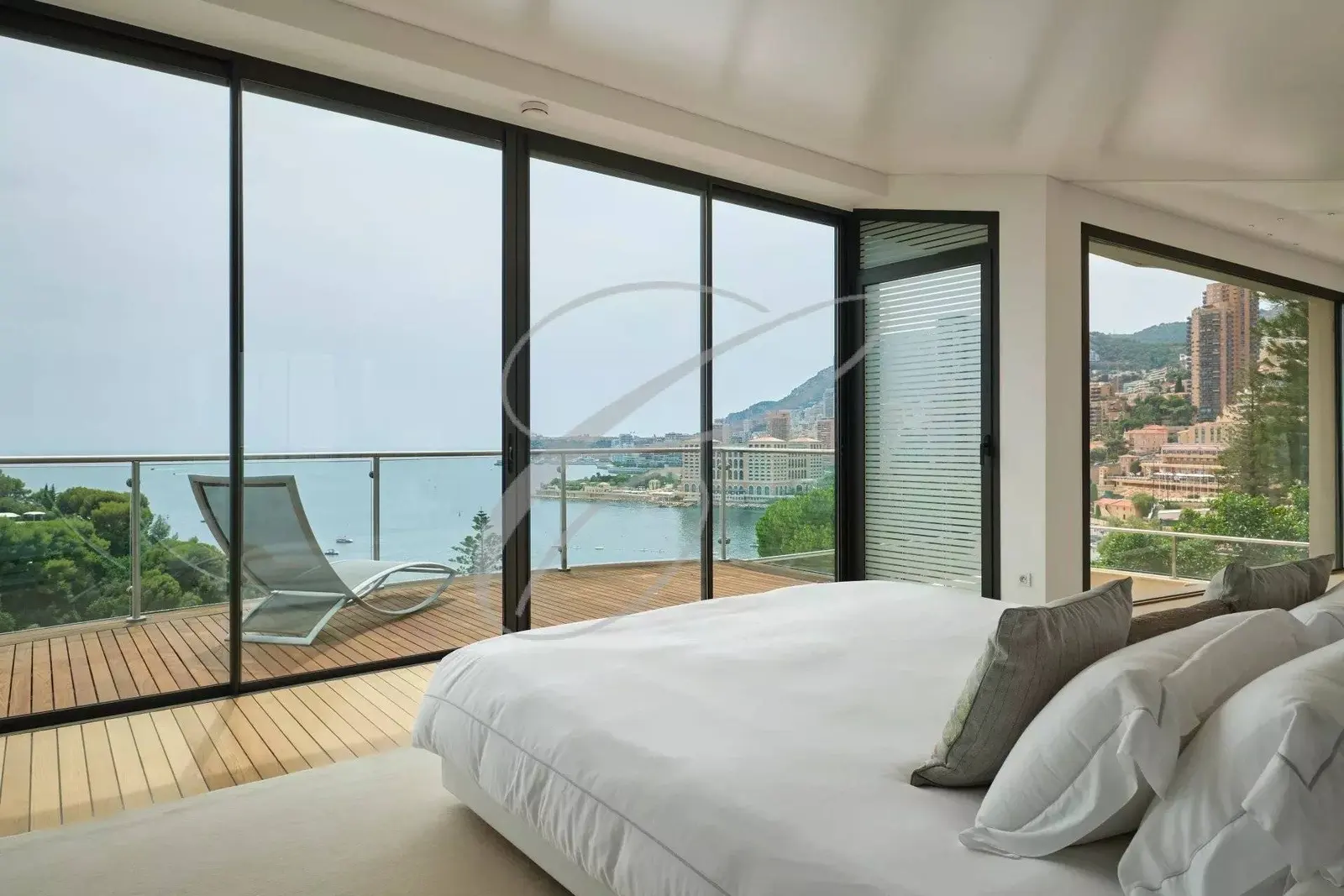 Roquebrune-Cap-Martin — Private Domain Villa — photo 9