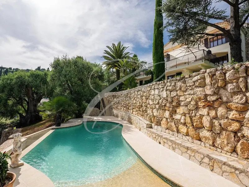 Roquebrune-Cap-Martin — New Villa