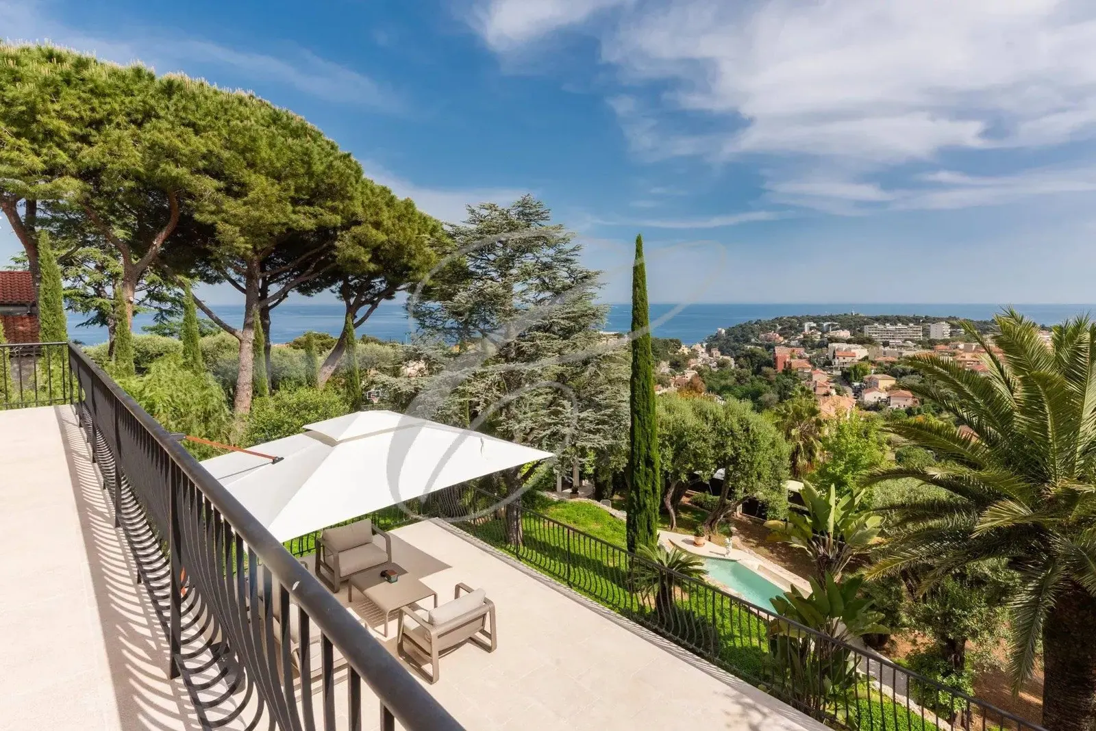 Roquebrune-Cap-Martin — New Villa — photo 2