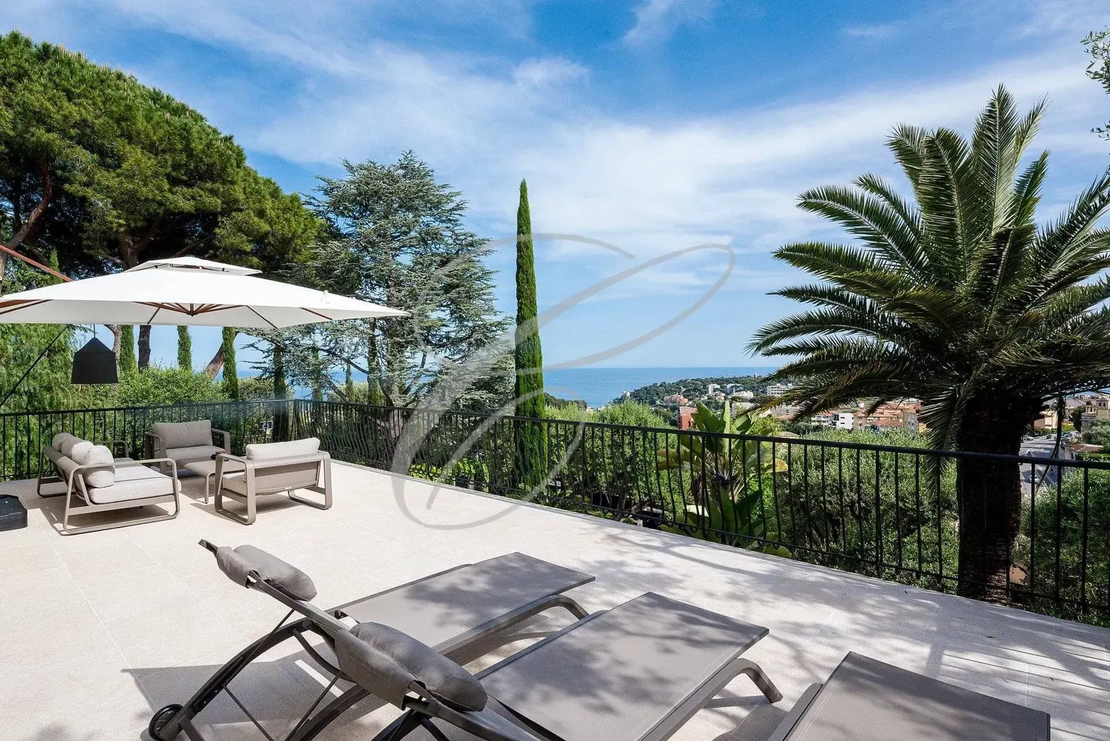 Roquebrune-Cap-Martin — New Villa — photo 9