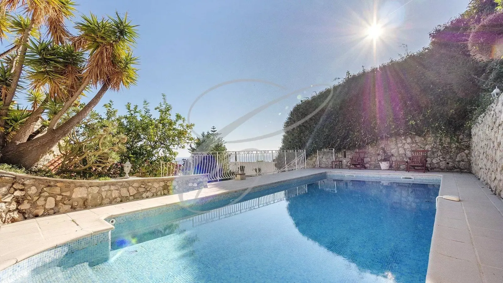 Roquebrune-Cap-Martin — Villa — photo 2