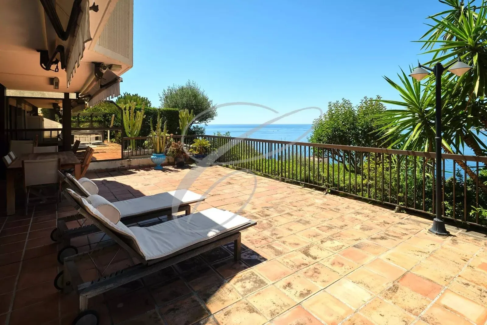 Roquebrune-Cap-Martin — 3/4 Rooms — photo 2