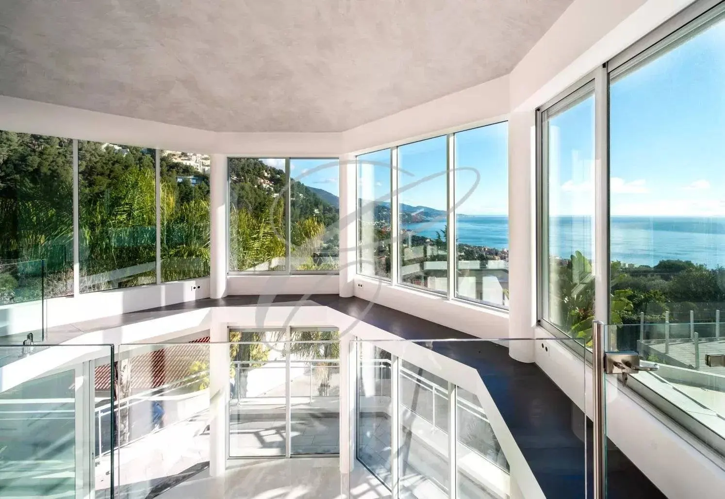 Roquebrune-Cap-Martin — New Villa — photo 3