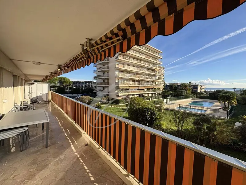 Antibes Bréguière: bright 4-room apartment newly renovated with terraces