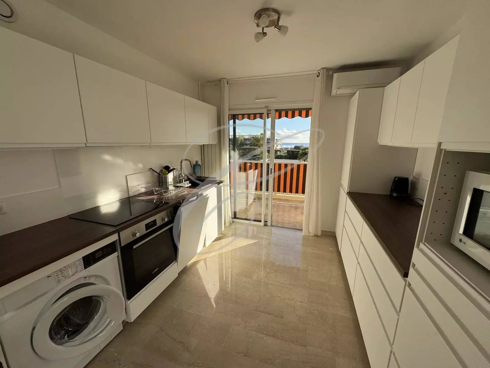 Antibes Bréguière: bright 4-room apartment newly renovated with terraces — photo 3
