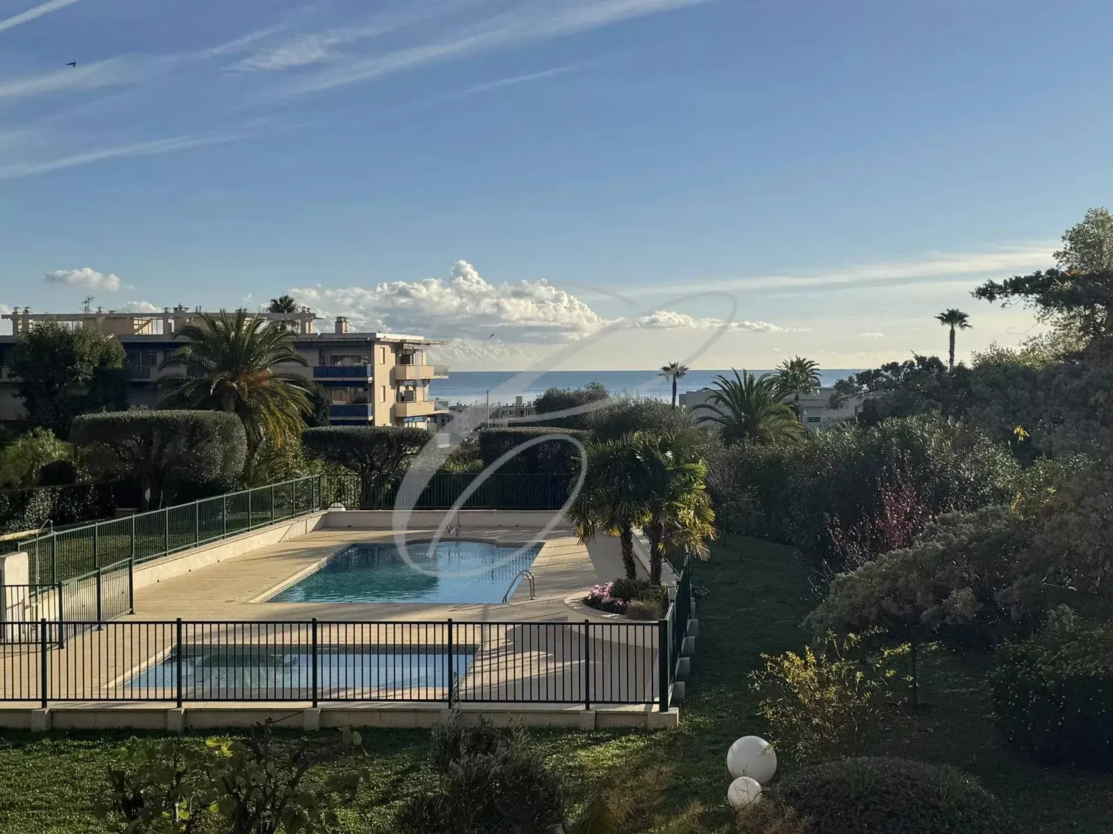 Antibes Bréguière: bright 4-room apartment newly renovated with terraces — photo 4