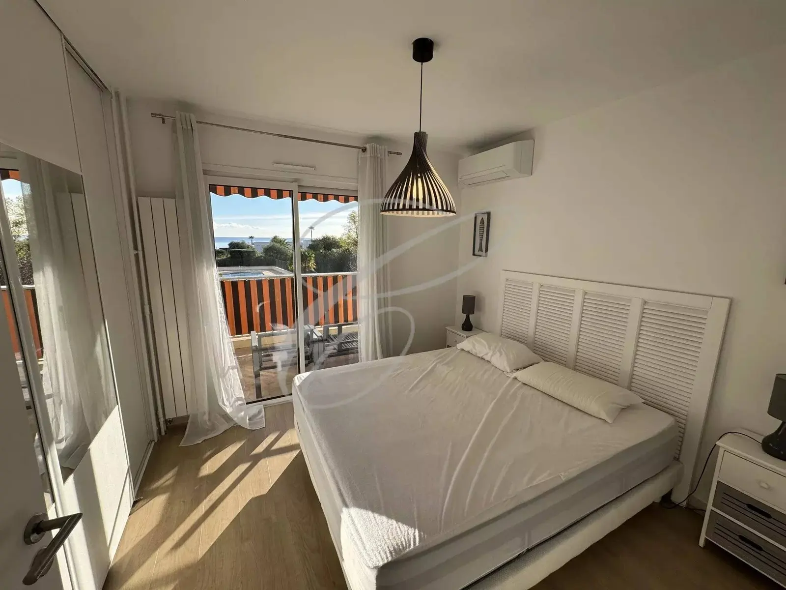 Antibes Bréguière: bright 4-room apartment newly renovated with terraces — photo 5