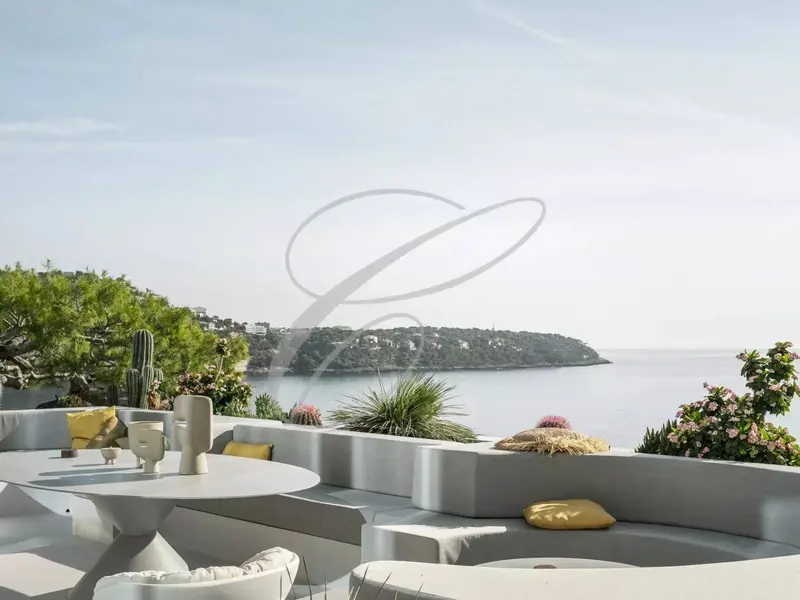Roquebrune-Cap-Martin — Contemporary Villa