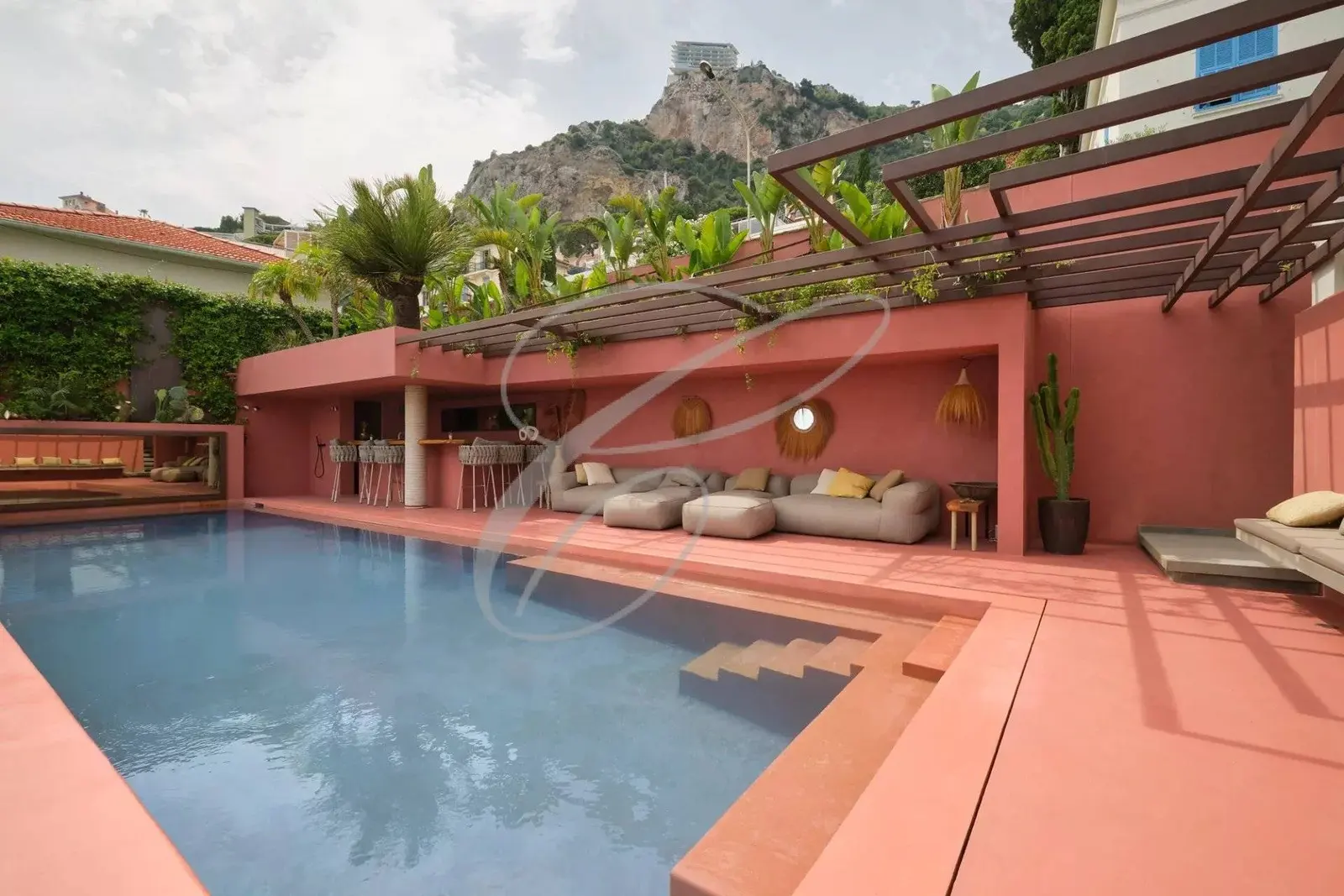 Roquebrune-Cap-Martin — Contemporary Villa — photo 19