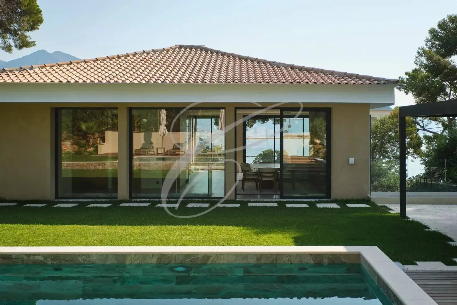 Cap Martin — Luxurious Villa — photo 1