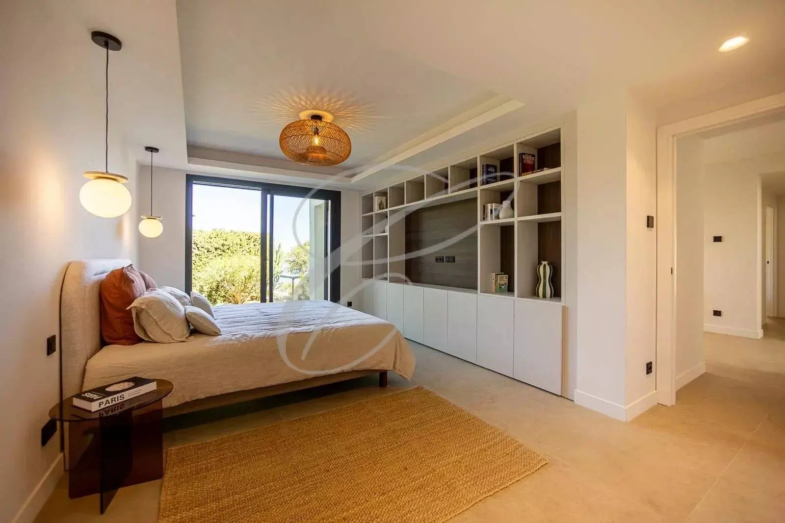 Roquebrune-Cap-Martin — Brand New Luxurious Contemporary Villa — photo 11