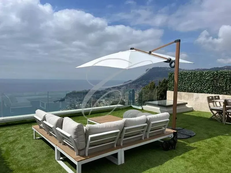 Roquebrune-Cap-Martin — Modern Villa