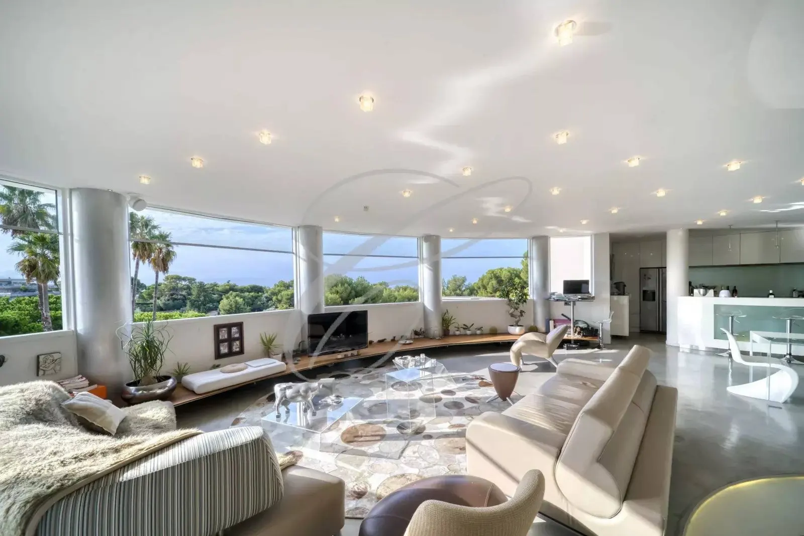 Roquebrune-Cap-Martin — 5 Rooms — photo 1