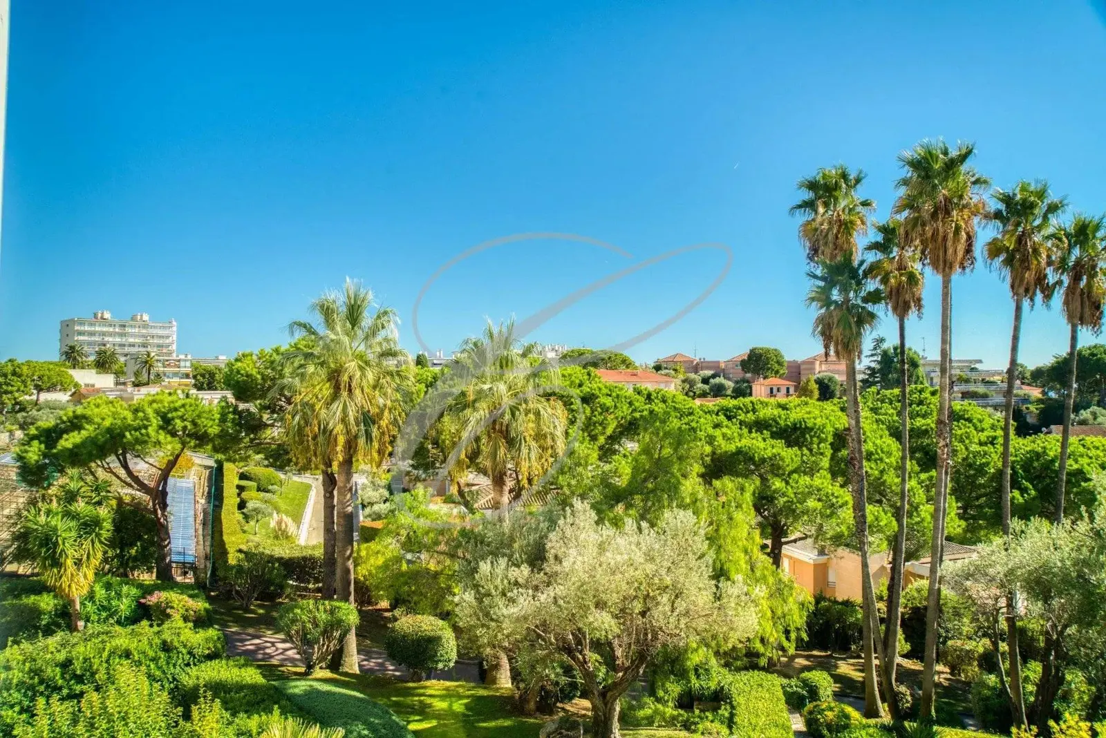 Roquebrune-Cap-Martin — 5 Rooms — photo 4