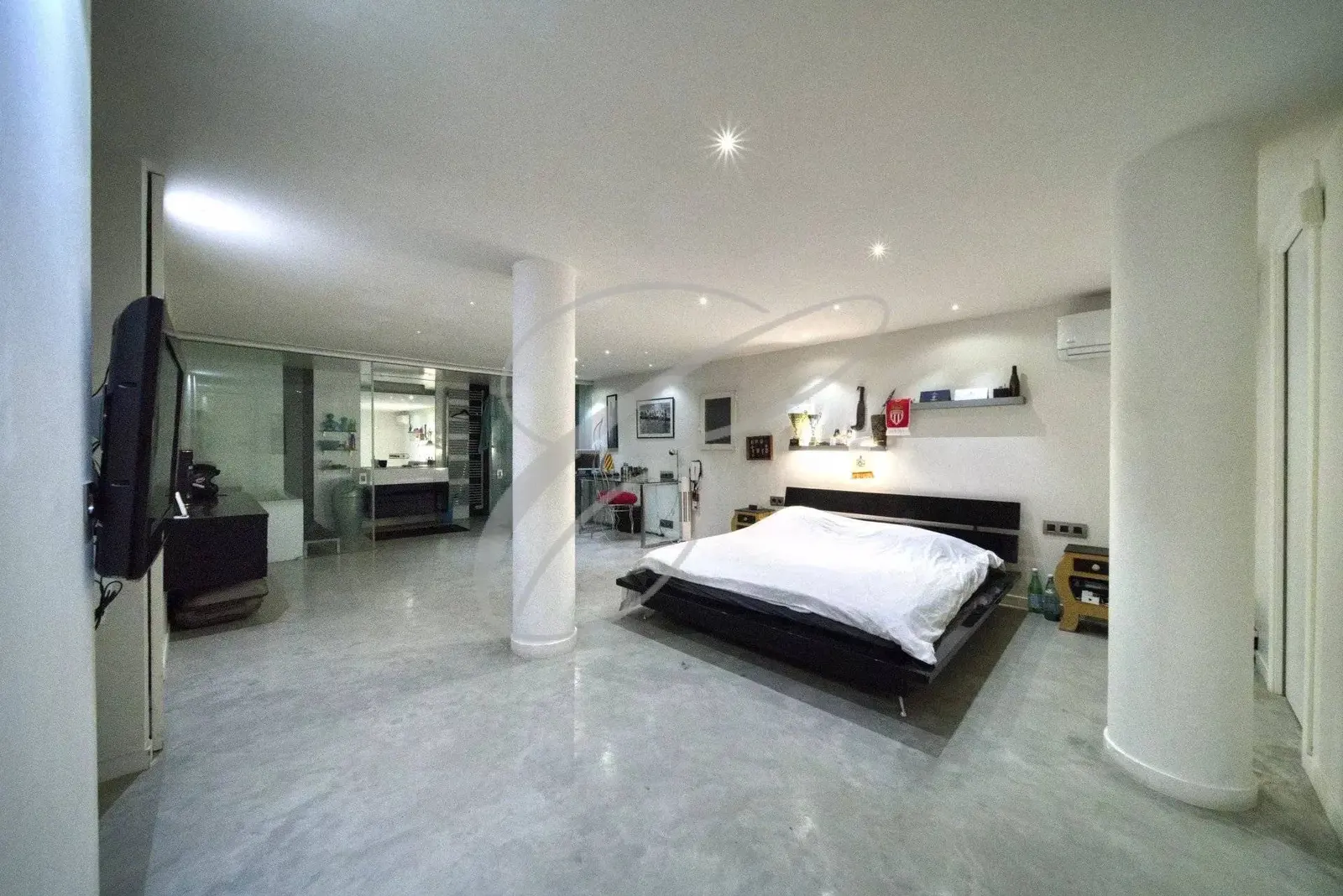 Roquebrune-Cap-Martin — 5 Rooms — photo 8